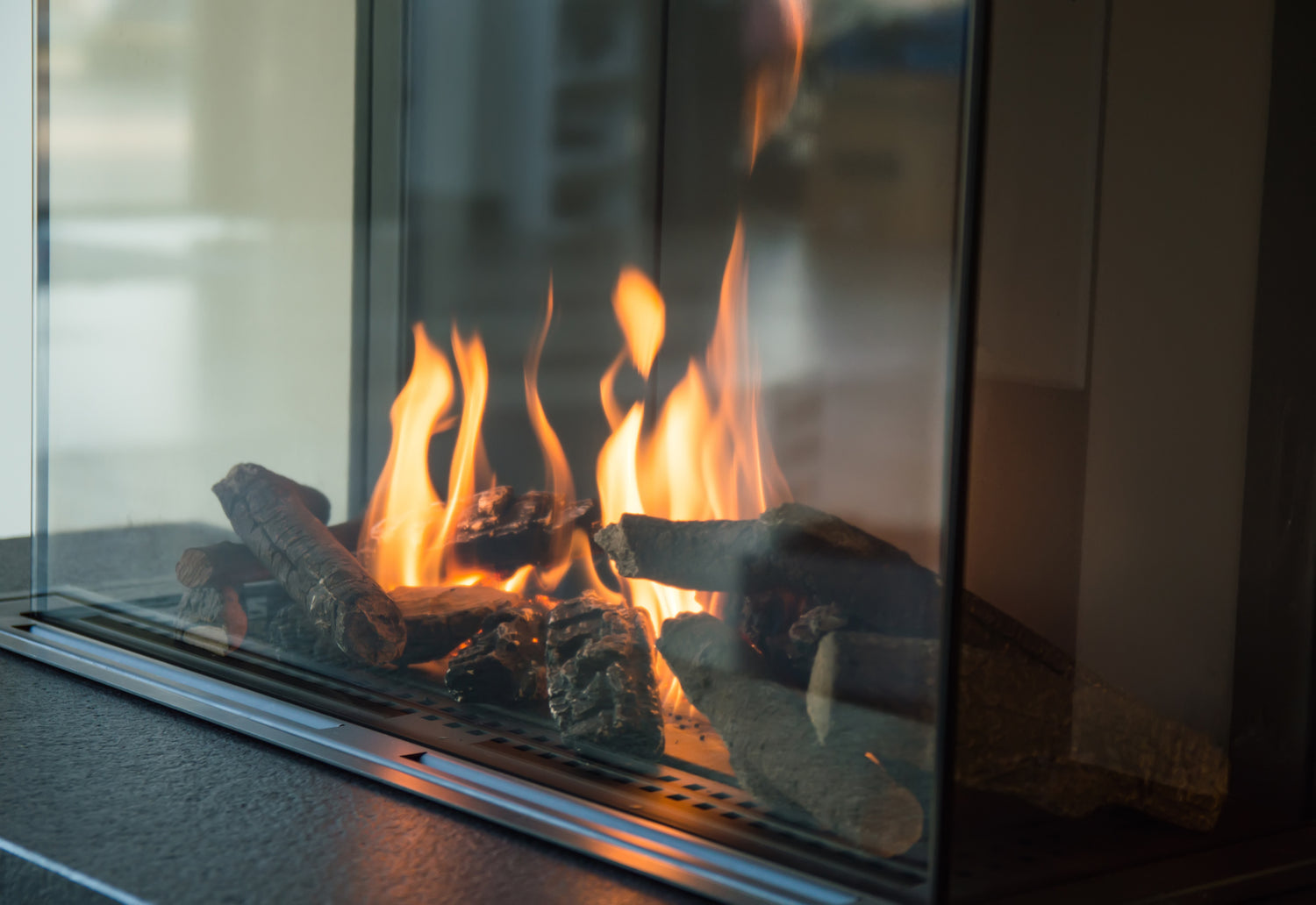 11 Reasons to Add a Gas Fireplace to Your Home